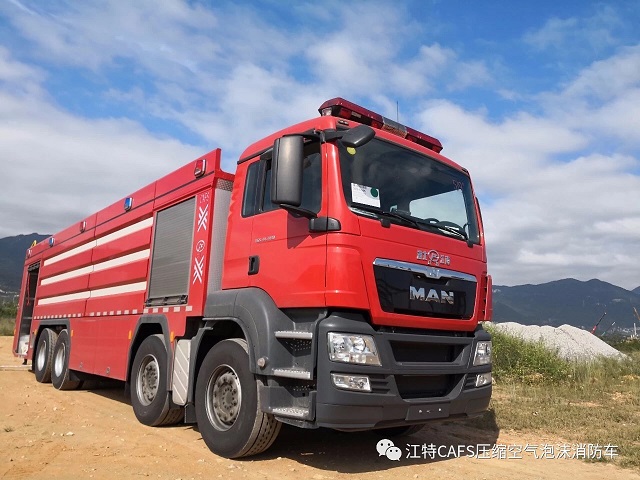 德國(guó)曼消防車(chē)